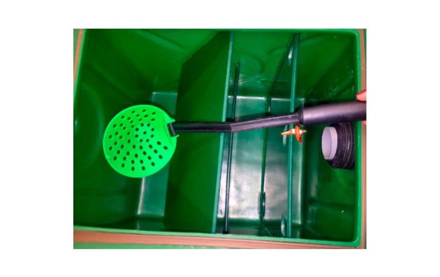 Совок для обслуживания